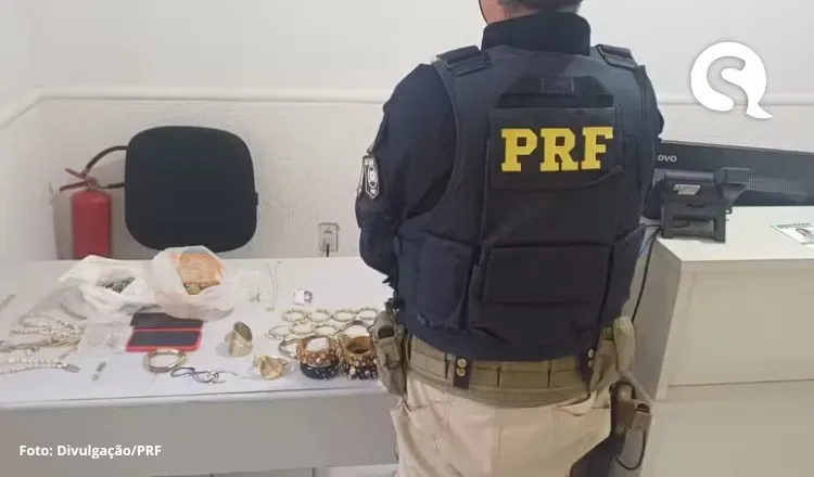PRF apreende joias dentro de táxi durante corrida de R$ 1 mil