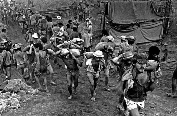 Museu da Fotografia Fortaleza traz para Sobral a exposição sobre Serra Pelada