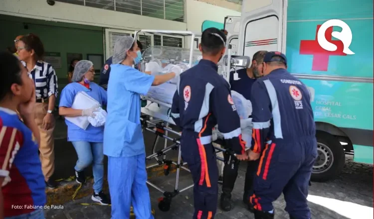 Sesa faz operação para transferir pacientes do César Cals após incêndio e diz que não há vítimas