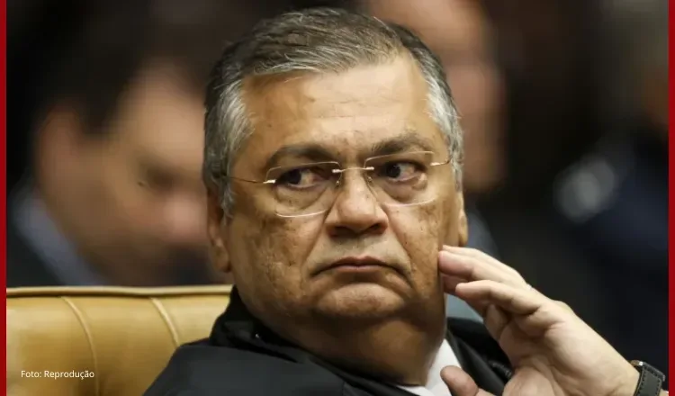 Dino acaba com a aposentadoria compulsória como punição a juízes