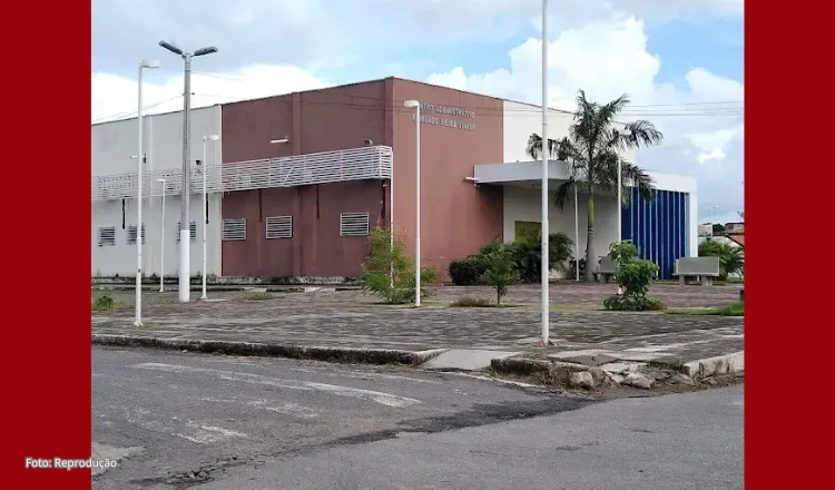 Justiça é acionada contra agentes públicos por suposto nepotismo em Frecheirinha