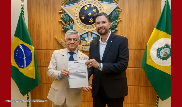 Alece recebe projeto da LDO de 2027, com previsão de R$ 3,9 bilhões em investimentos
