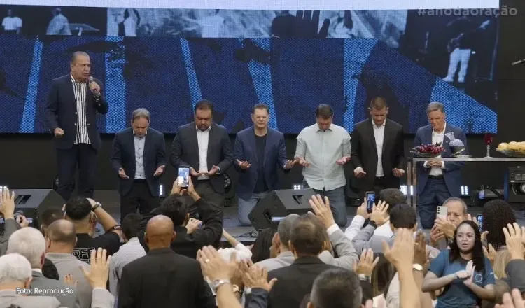 Malafaia afirma ser alvo do STF durante culto ao lado de Flávio Bolsonaro