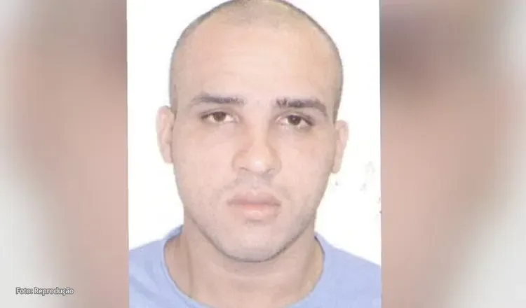 Detento escoltado por policiais foge durante atendimento no IJF, em Fortaleza