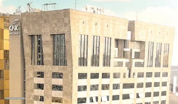 Confederação do Comércio lança campanha contra votação da escala 6×1