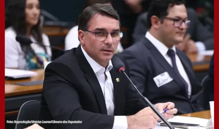 Republicanos confirma neutralidade e isola Flávio Bolsonaro na eleição