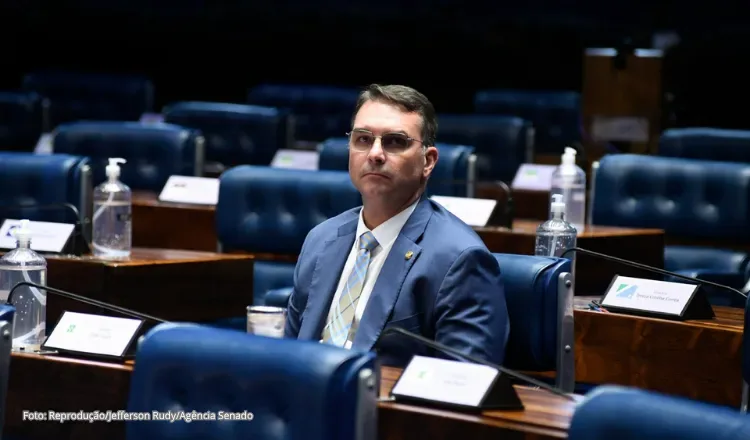 Pagamentos de Vorcaro a “Dark Horse” foram superiores ao admitido por Flávio, revela revista